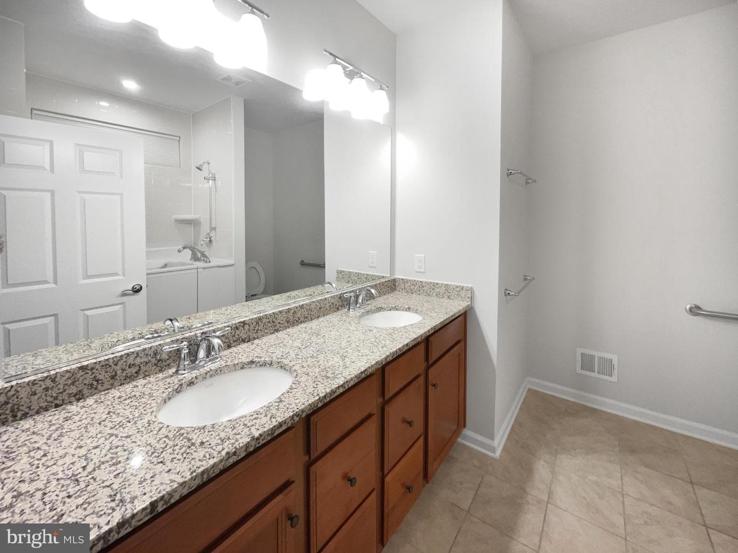 21822 Boneset Way photo 7