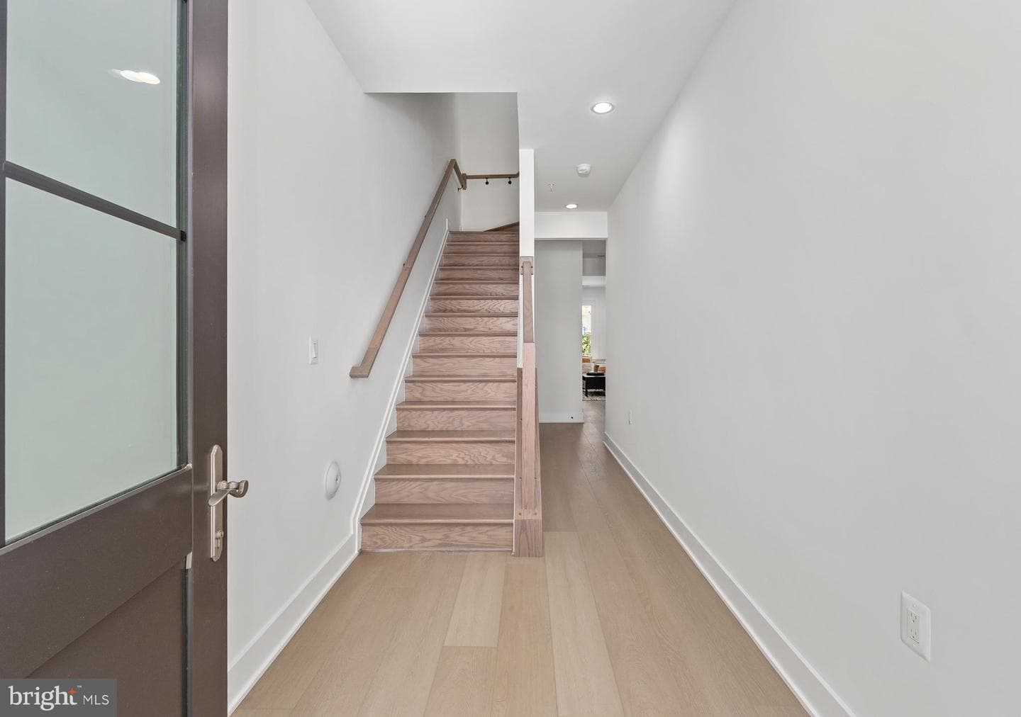 8603 Erdem Place photo 14