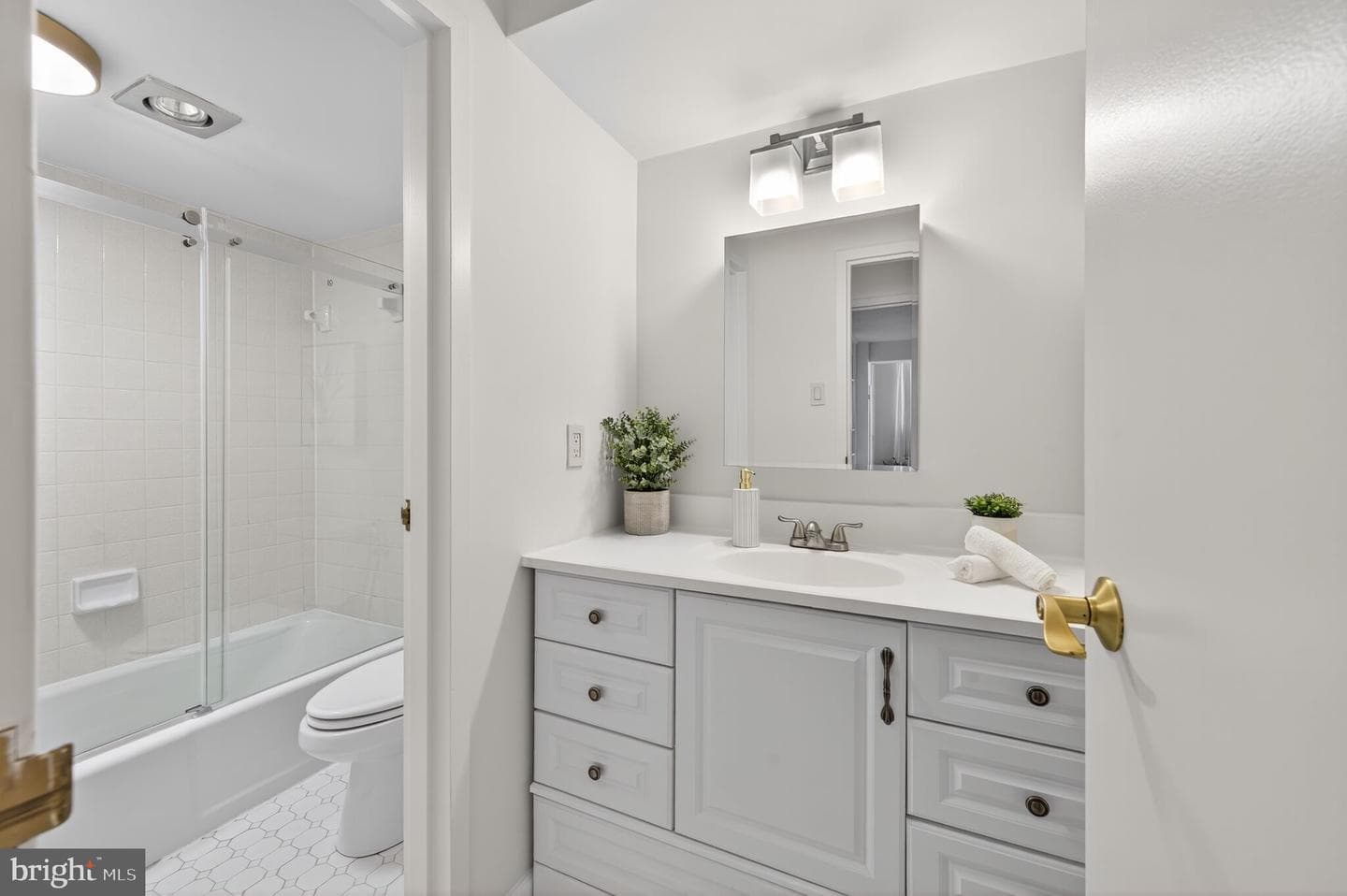 7420 Westlake Terrace #210 photo 20