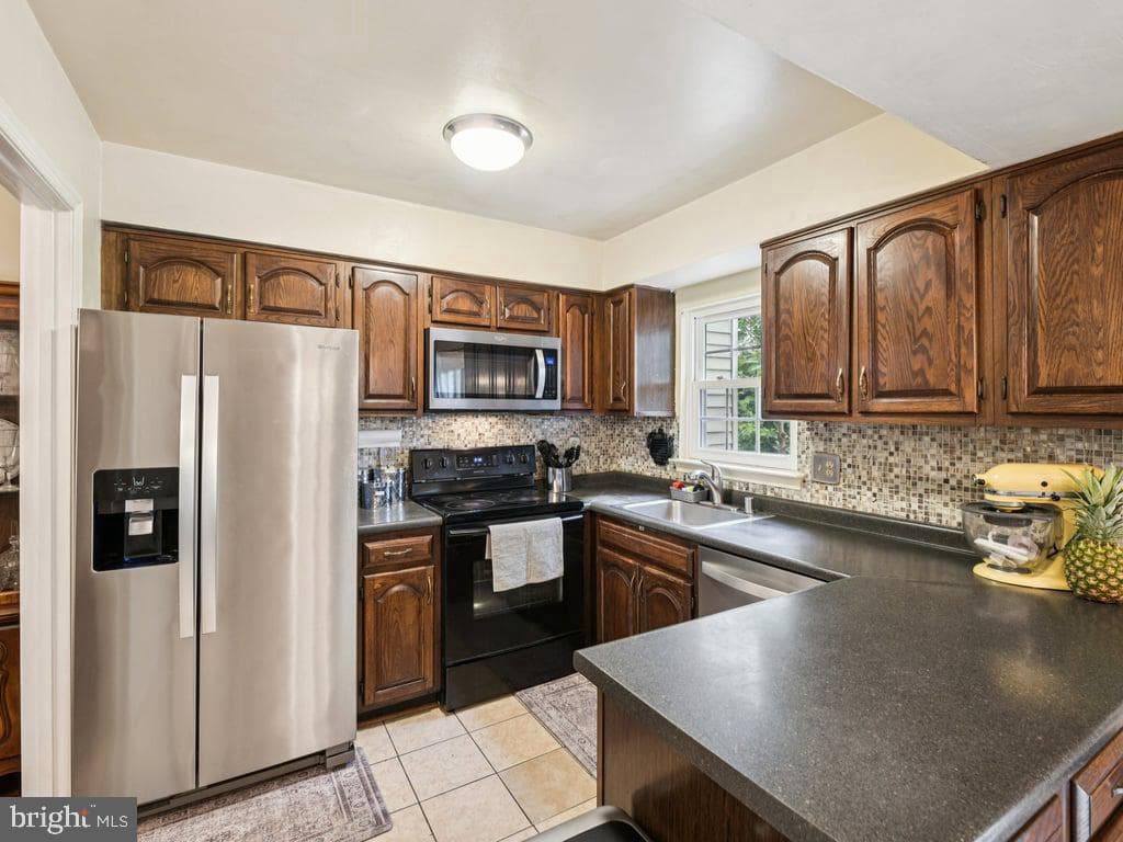 1927 Amberstone Court #4 photo 9