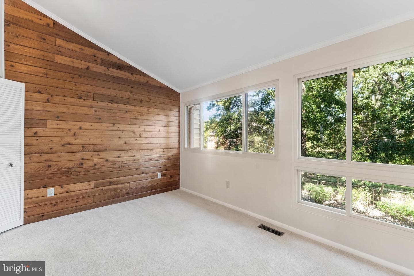1707 Myrtle Road photo 13