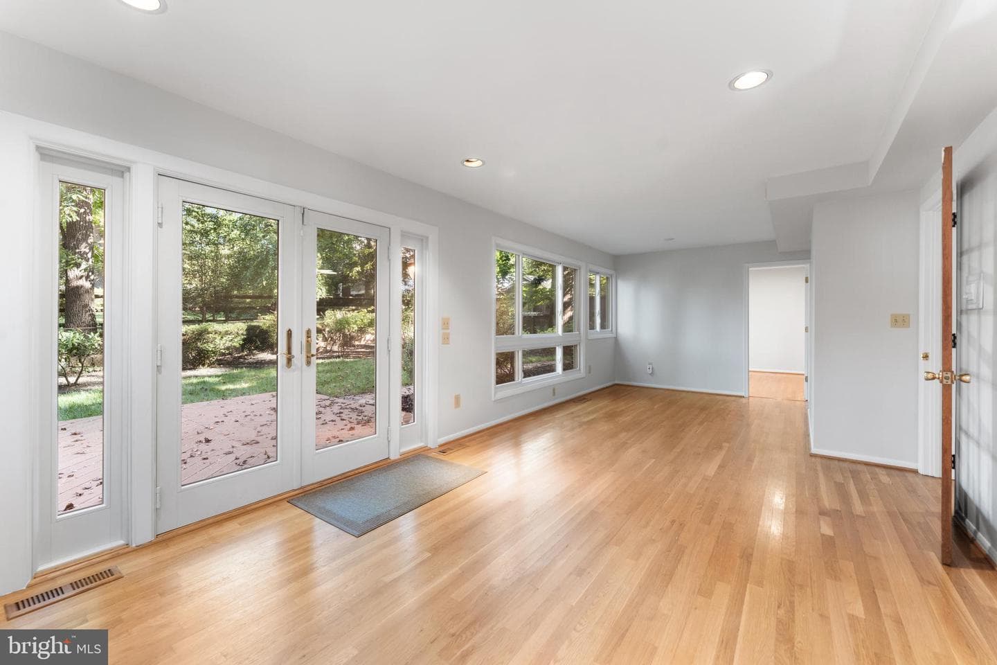 1707 Myrtle Road photo 6