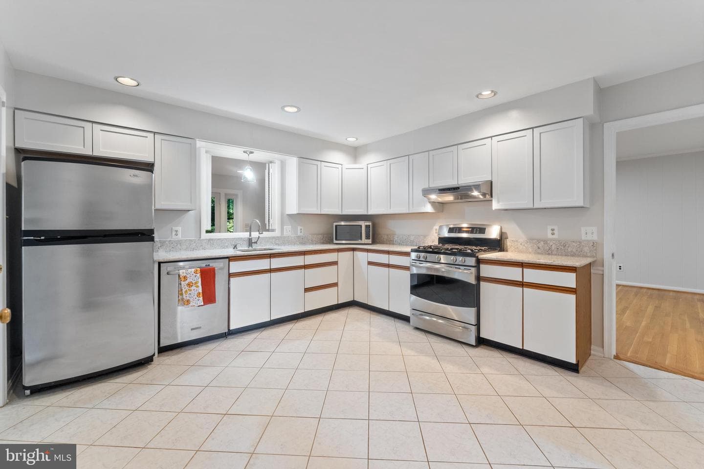 1707 Myrtle Road photo 9