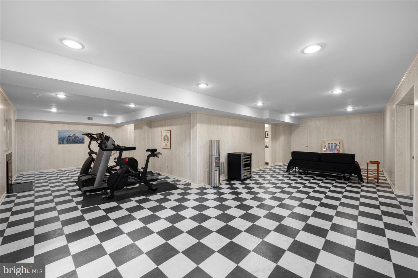 6 Le Havre Court photo 20