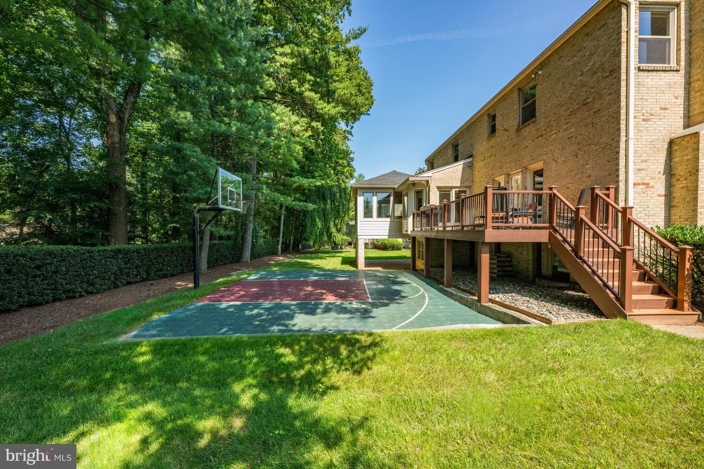 6 Le Havre Court photo 23
