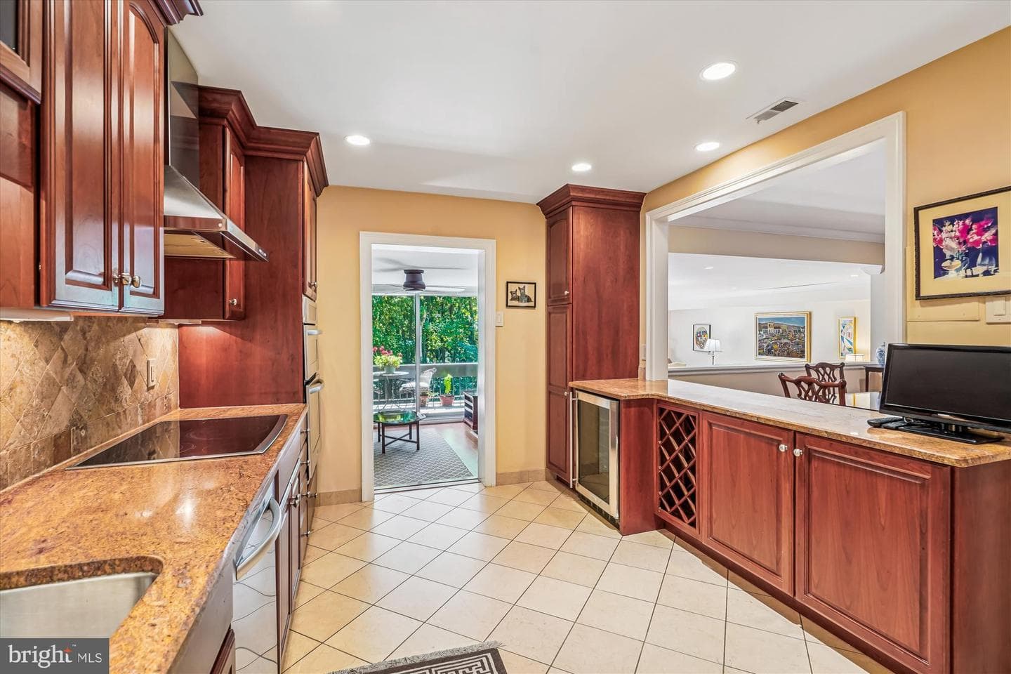 4960 Sentinel Drive #10-302 photo 8