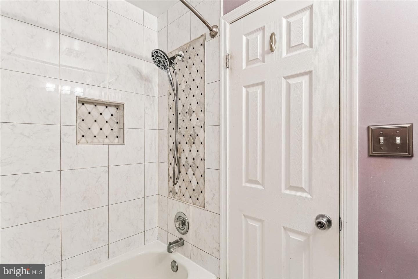 4002 Norbeck Square Drive photo 23