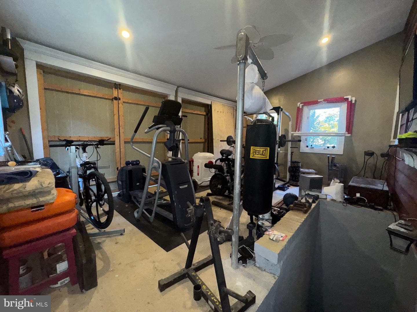 17100 King James Way photo 58