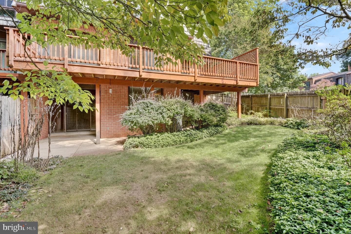 10739 Deborah Drive photo 2