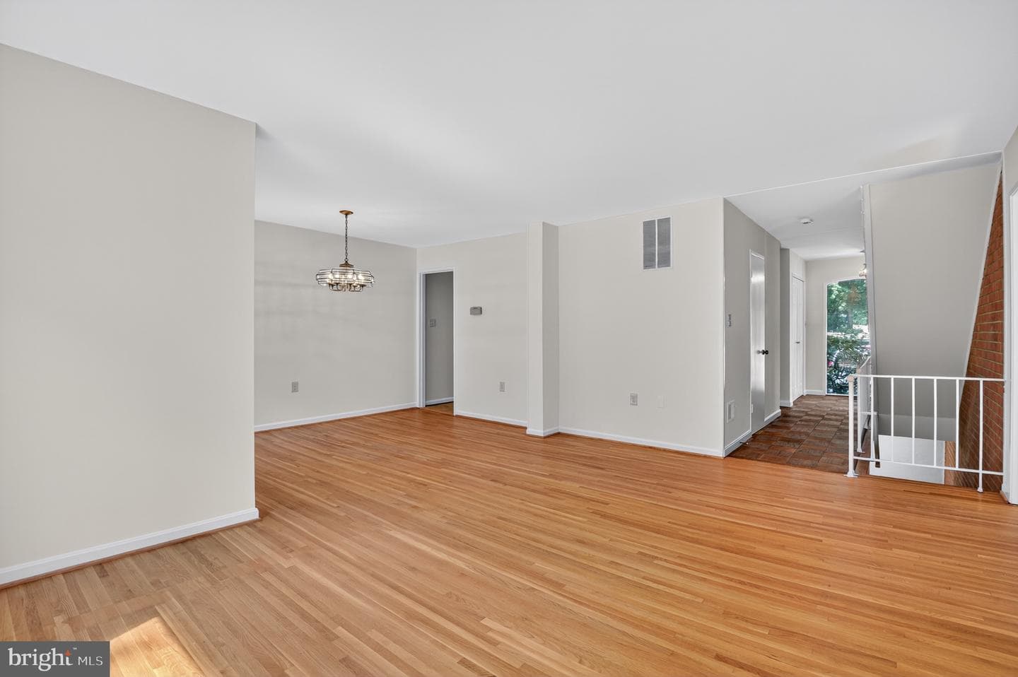 10739 Deborah Drive photo 7