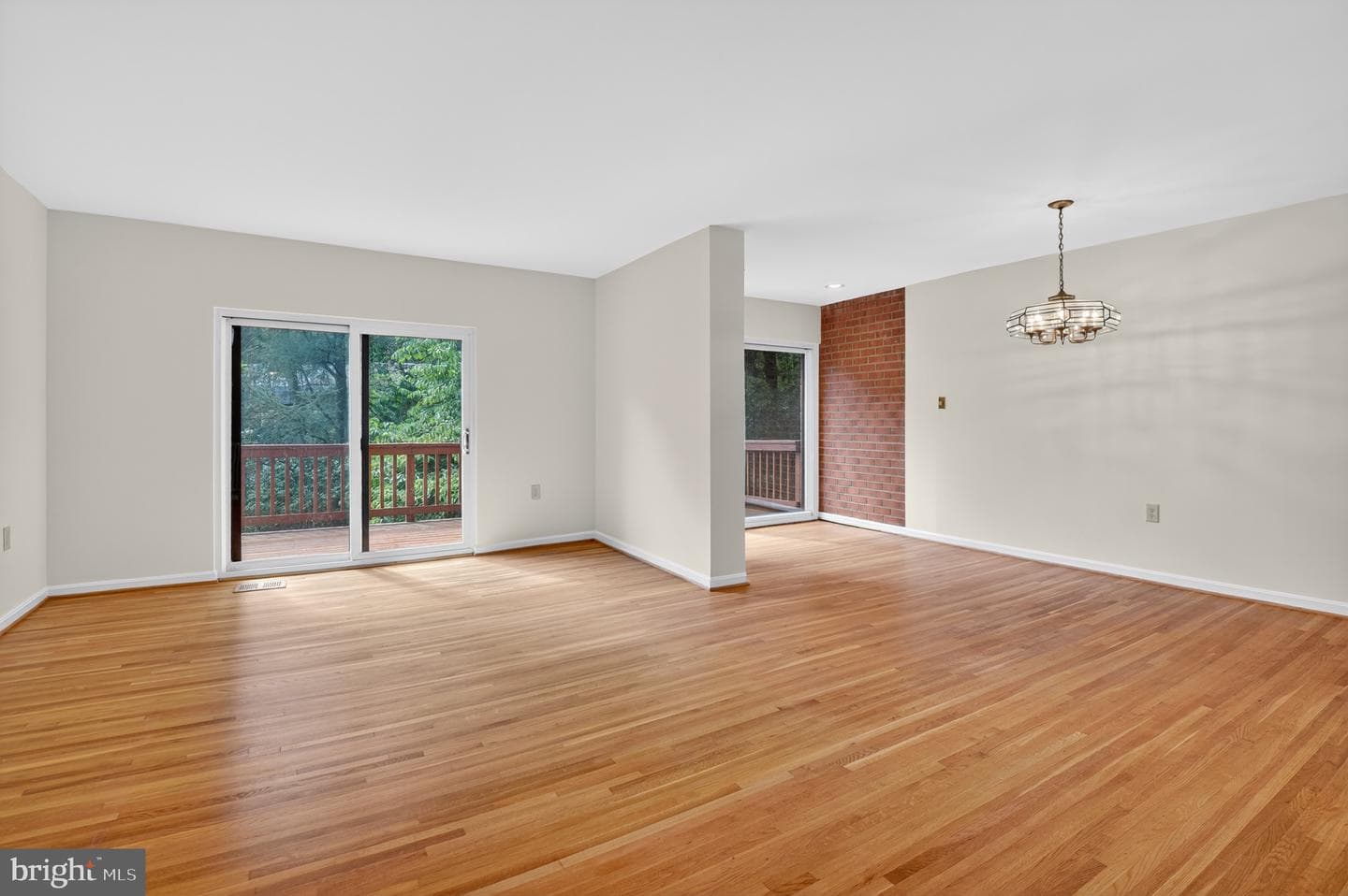 10739 Deborah Drive photo 8