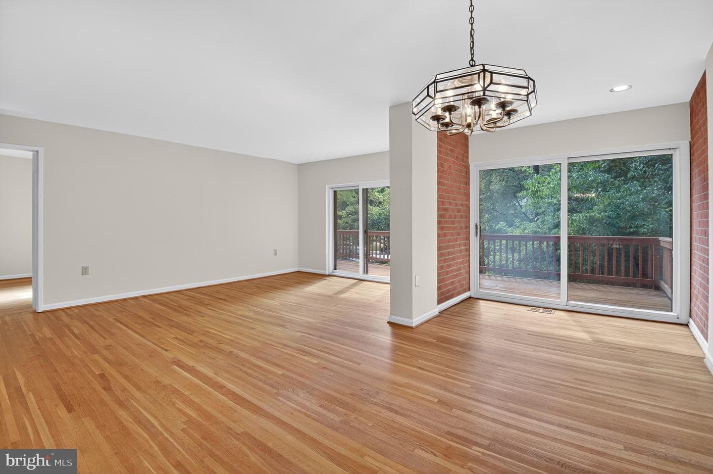 10739 Deborah Drive photo 9