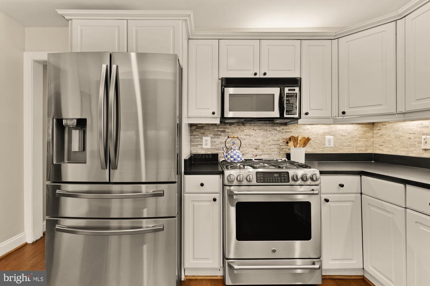 6405 Redwing Road photo 18