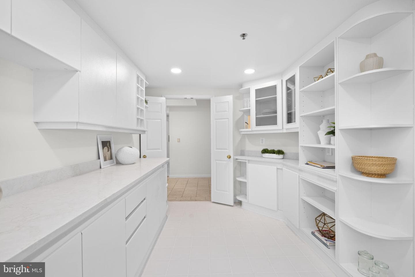 5600 Wisconsin Avenue #1-201 photo 12