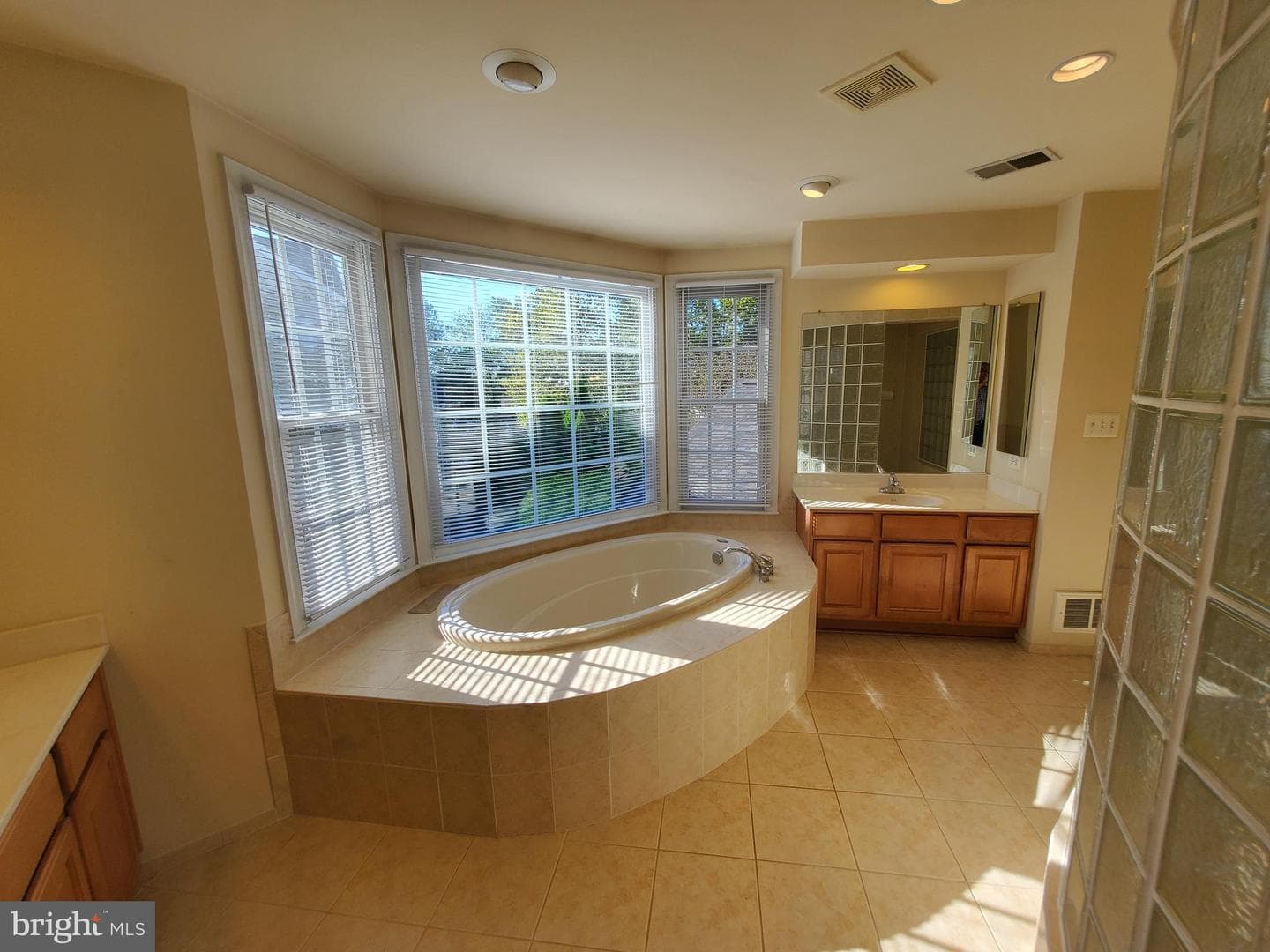14418 Ashleigh Greene Road photo 16