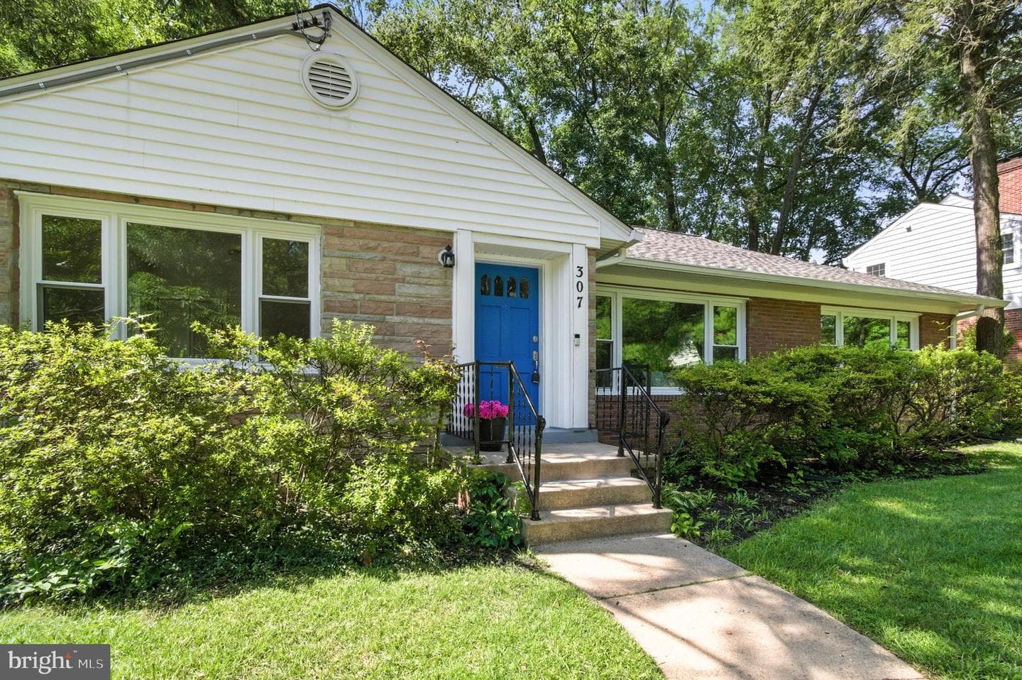 307 Plymouth Street photo 2