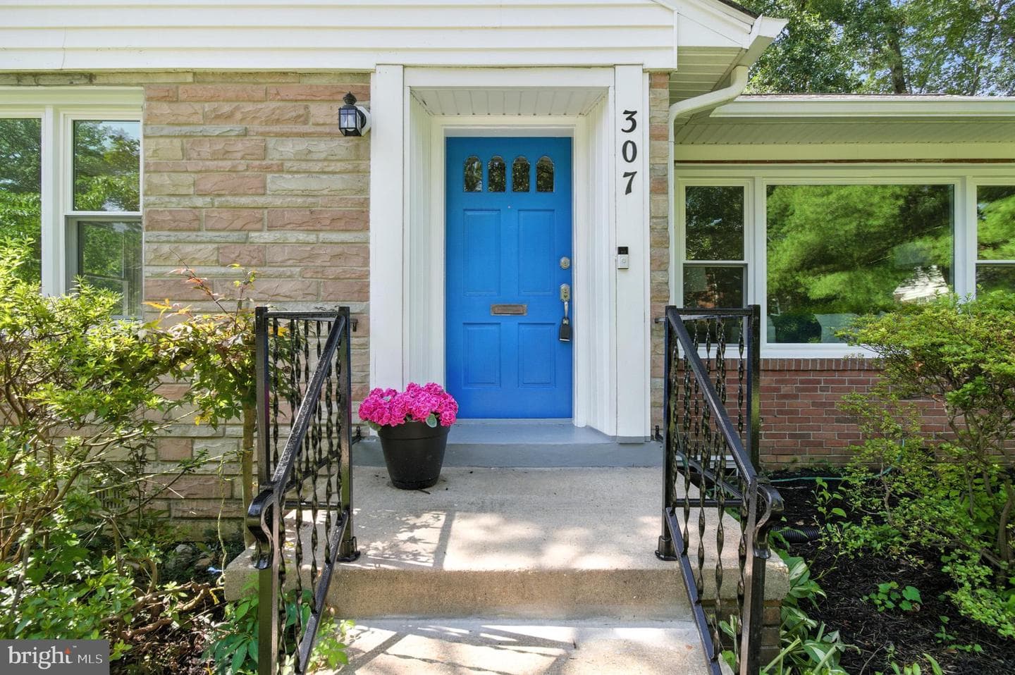 307 Plymouth Street photo 3