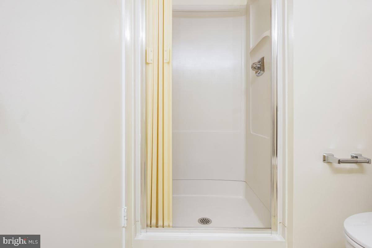 15107 Interlachen Drive #2-321 photo 32