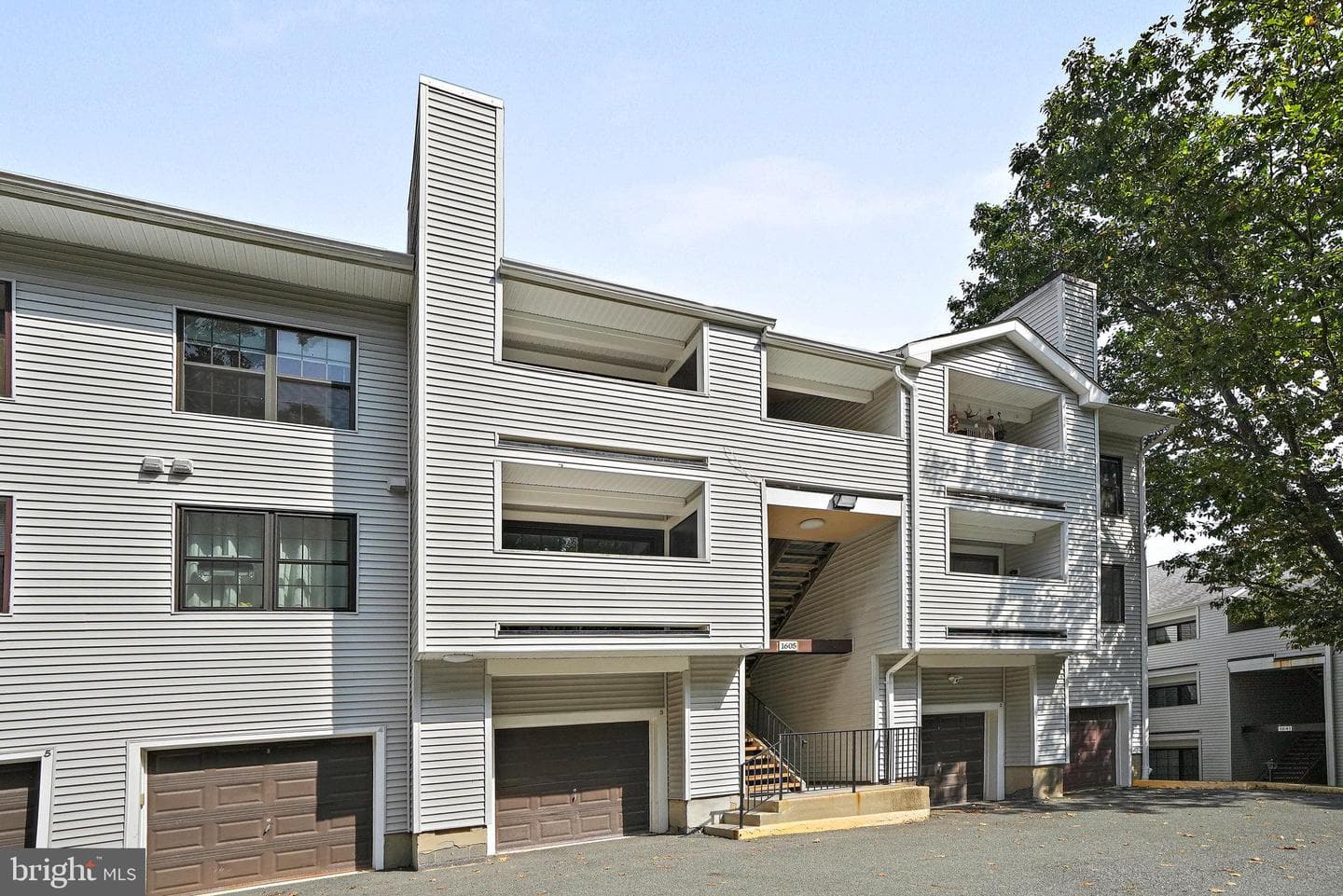 1605 Carriage House Terrace #h photo 39