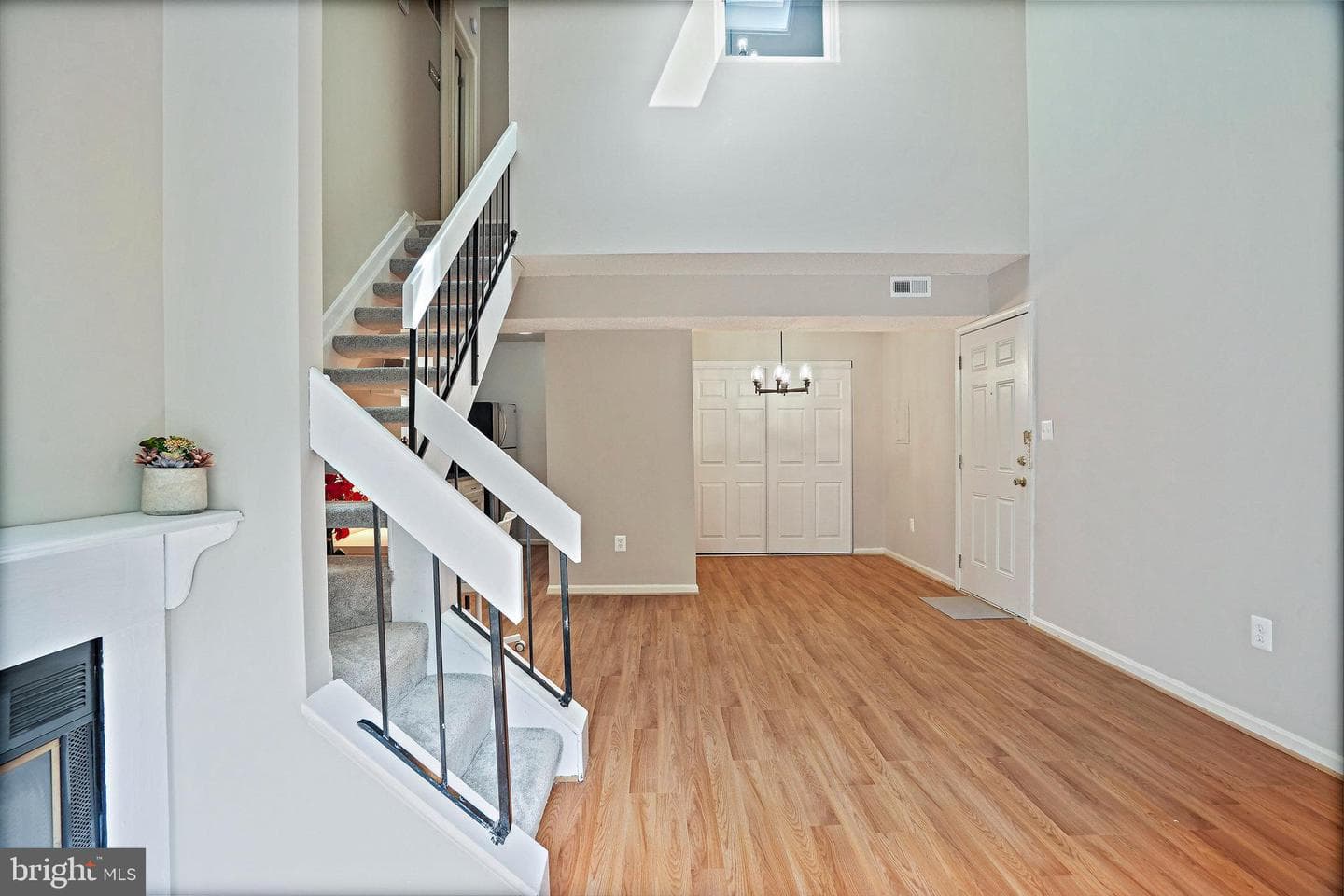 1605 Carriage House Terrace #h photo 4