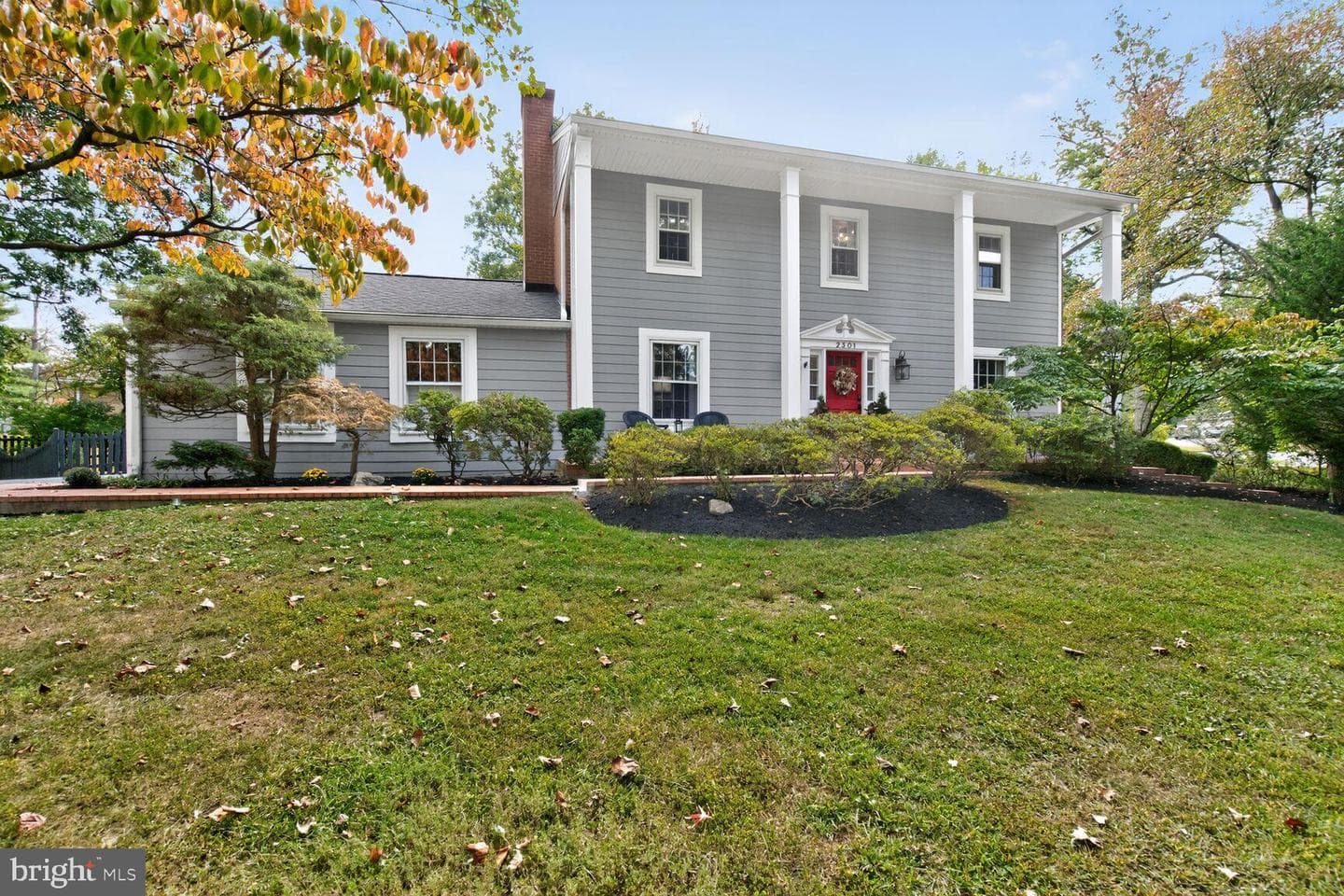 2301 Starcrest Drive photo 3