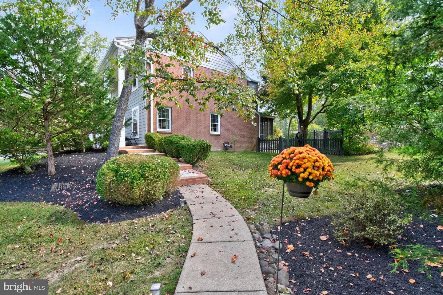 2301 Starcrest Drive photo 36