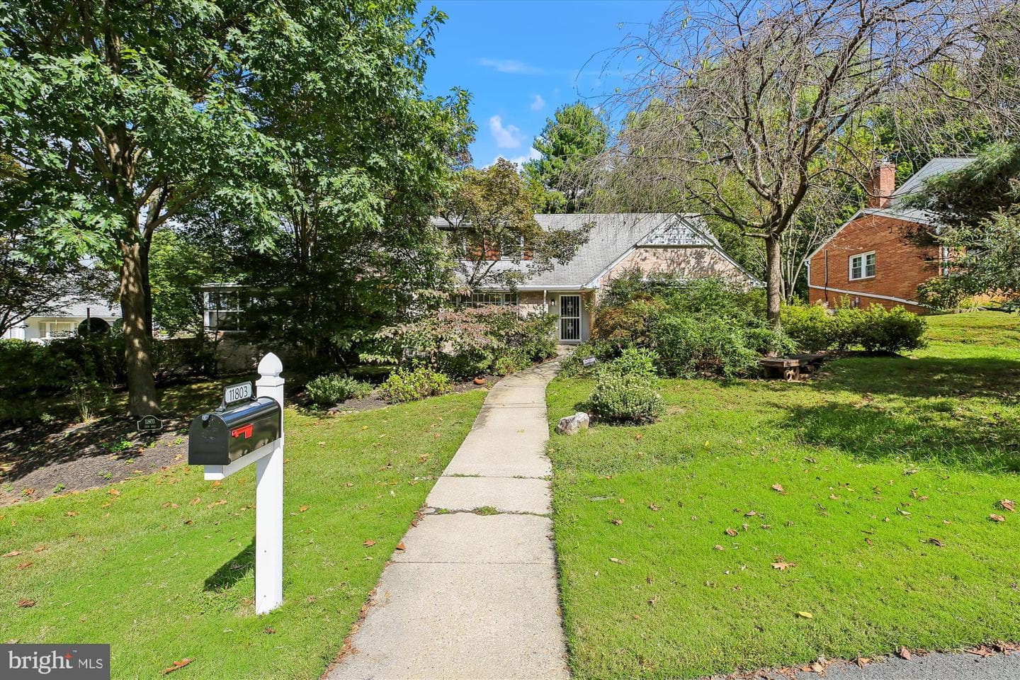 11803 Eden Road photo 2