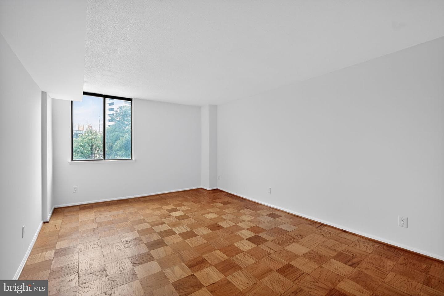 118 Monroe Street #604 photo 10