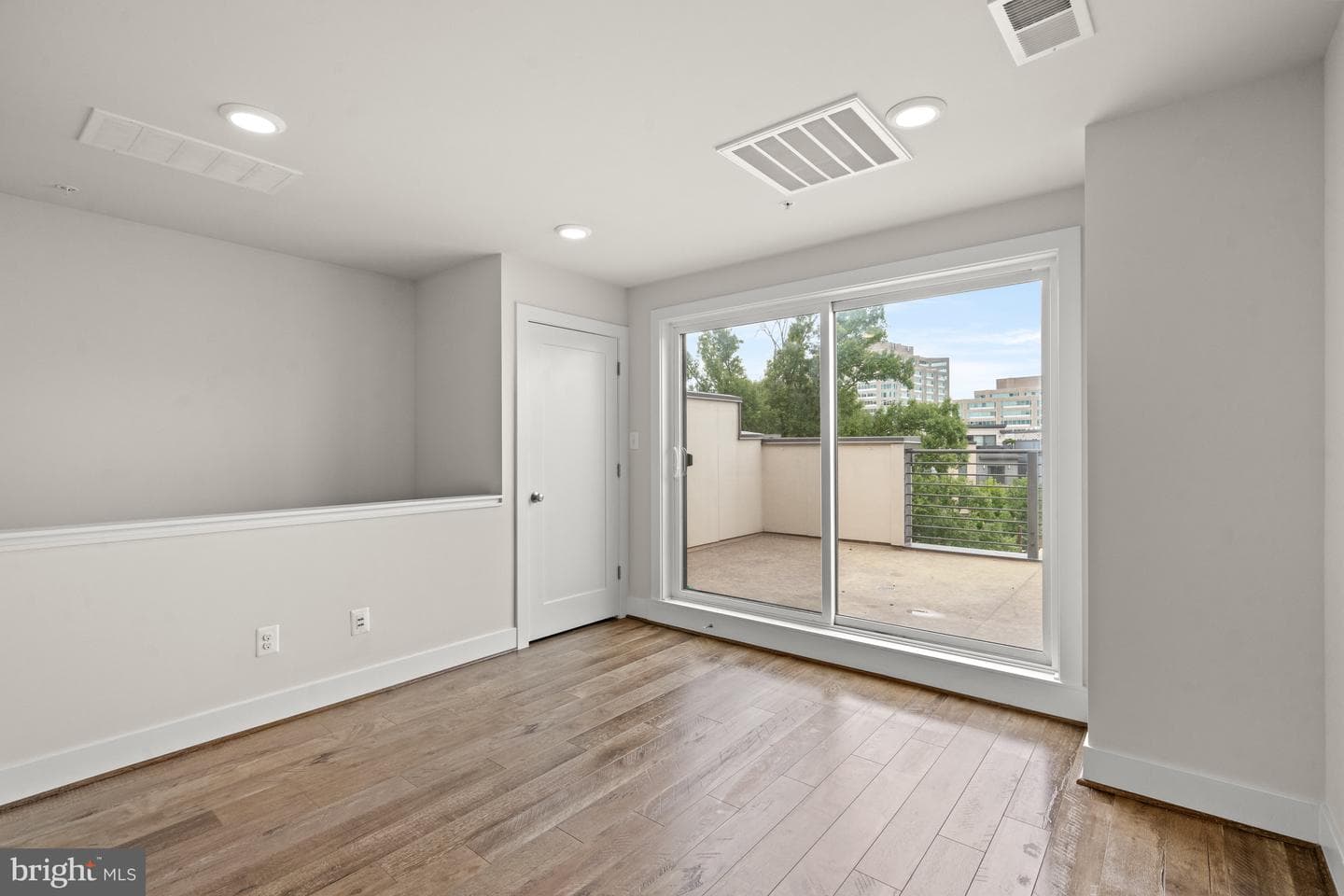 10358 Jacobsen Street photo 24