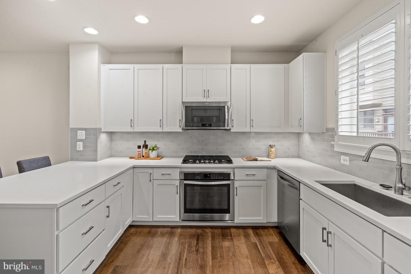 10358 Jacobsen Street photo 8