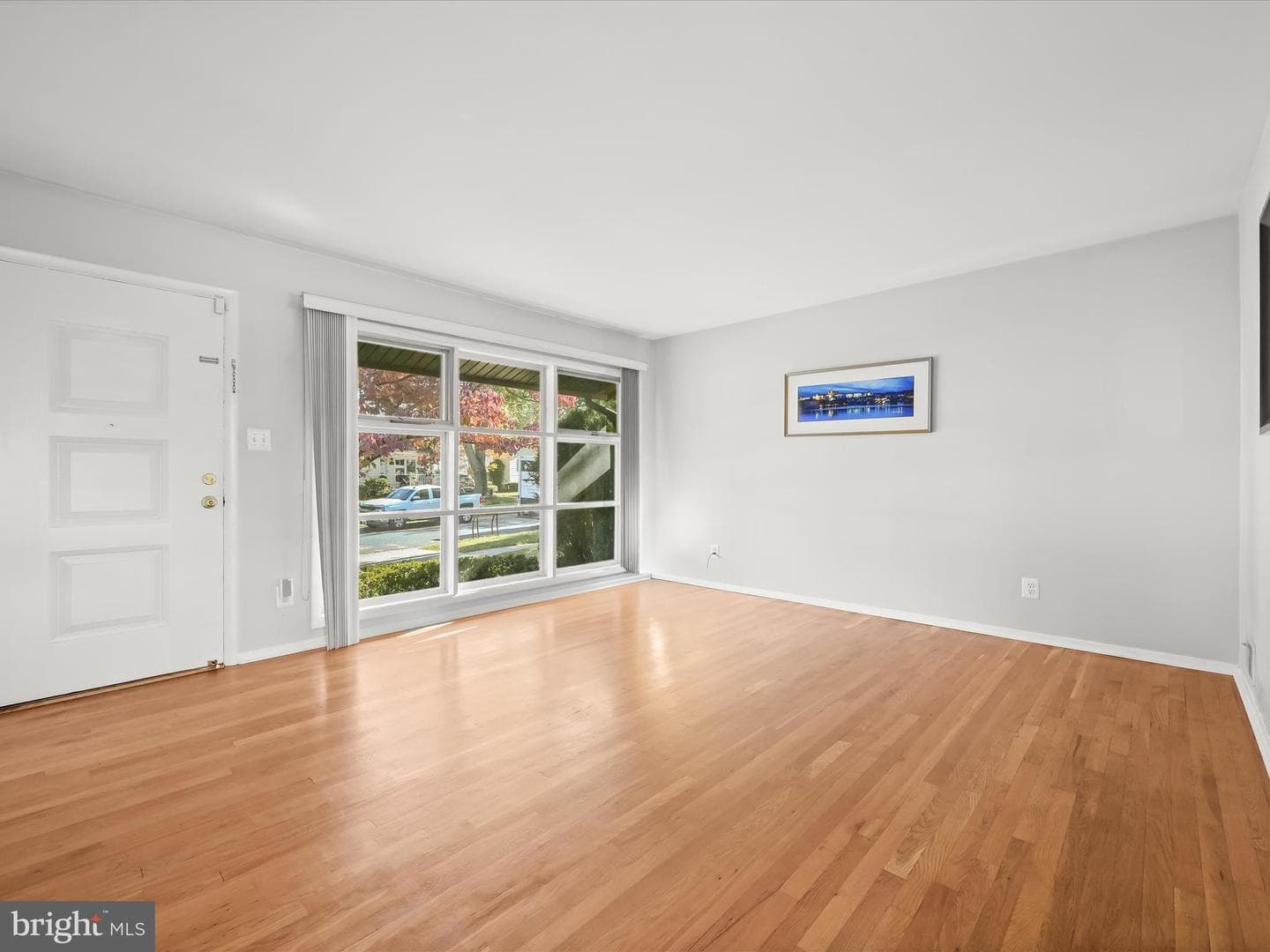 13214 Dumbarton Drive photo 10