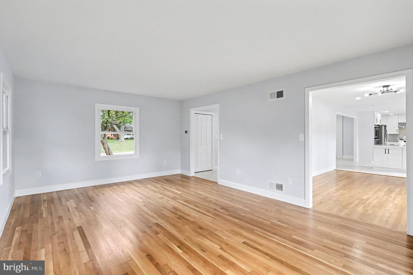 2428 White Horse Lane photo 15