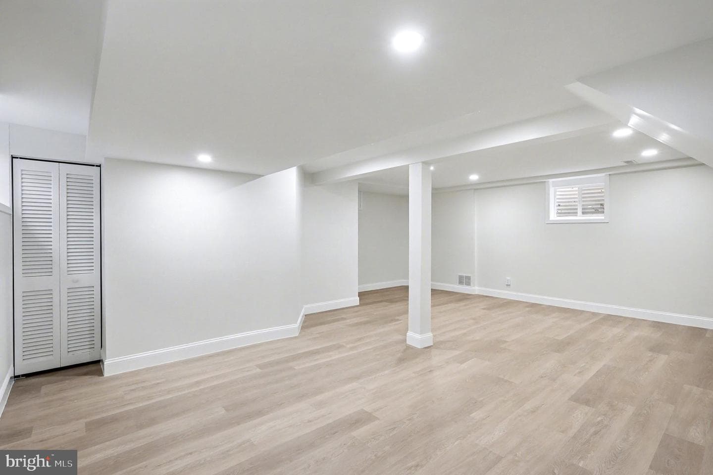 2428 White Horse Lane photo 33