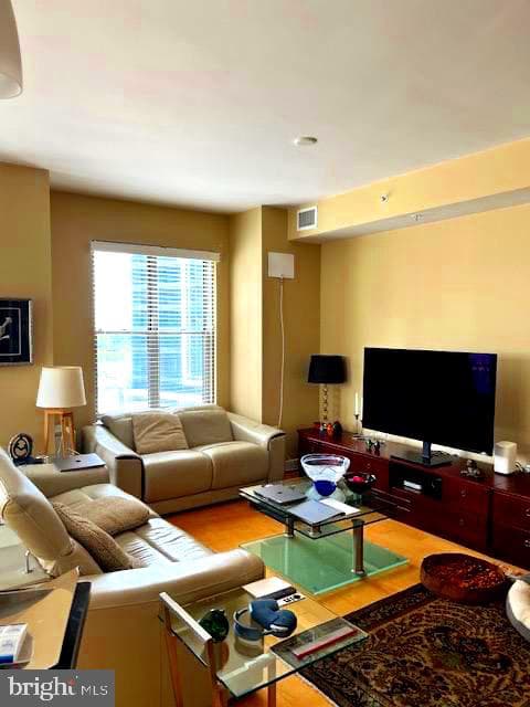 7710 Woodmont Avenue NE #911 photo 3
