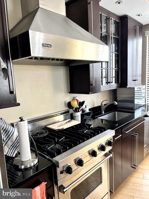 7710 Woodmont Avenue NE #911 photo 7