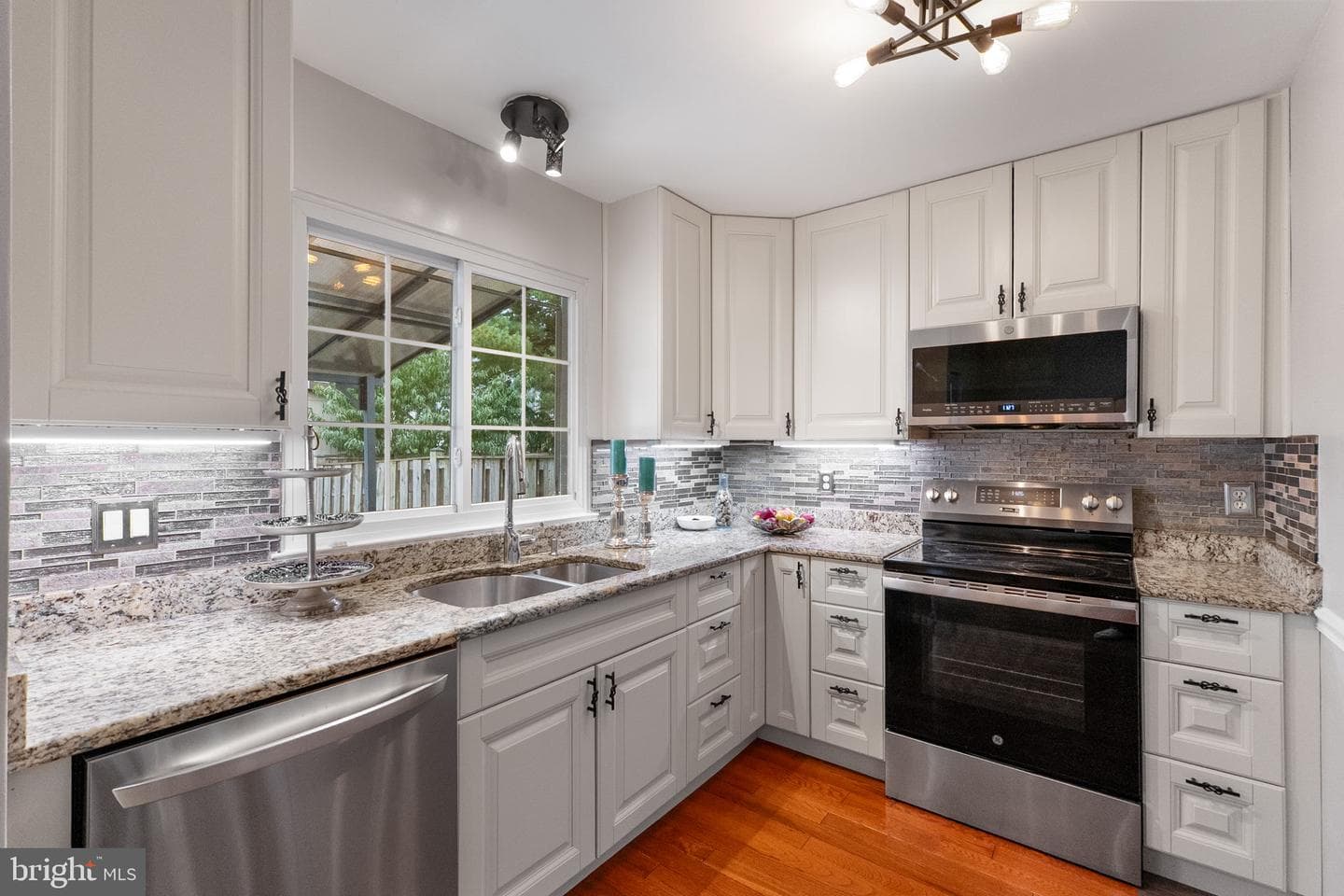 27 Filbert Court photo 8