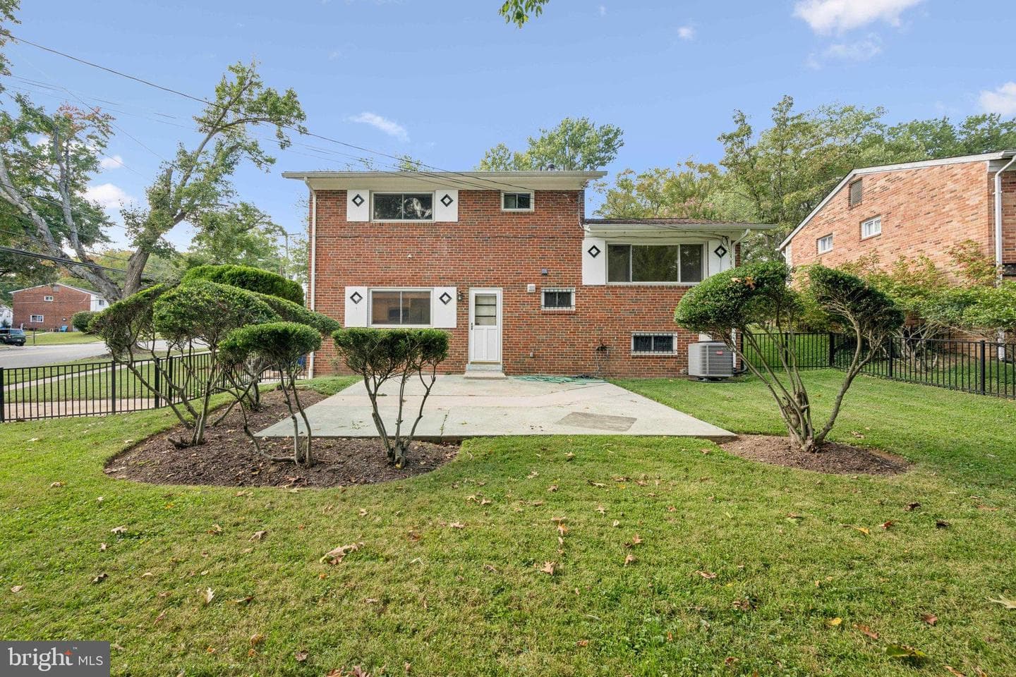 9801 Arbor Hill Drive photo 22