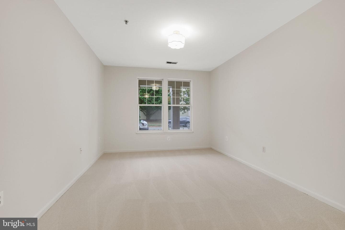 150 Chevy Chase Street #102 photo 12