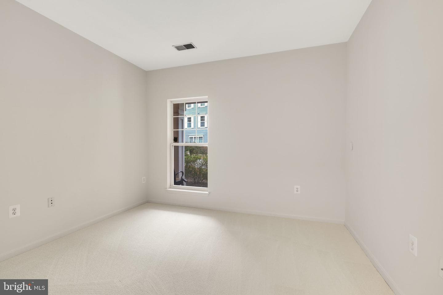 150 Chevy Chase Street #102 photo 18