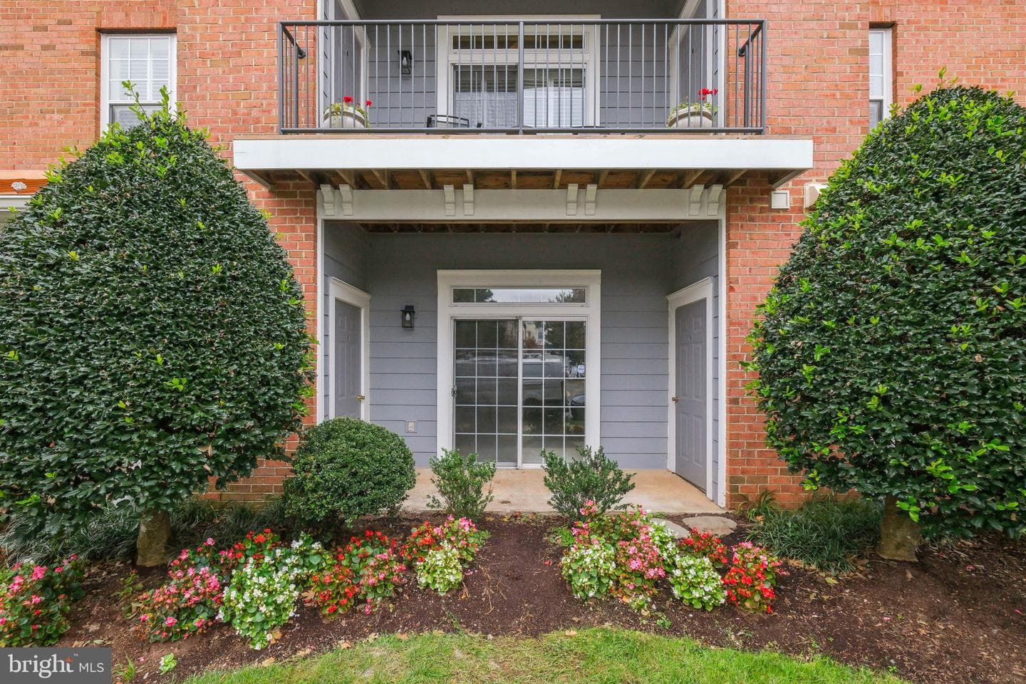 150 Chevy Chase Street #102 photo 23