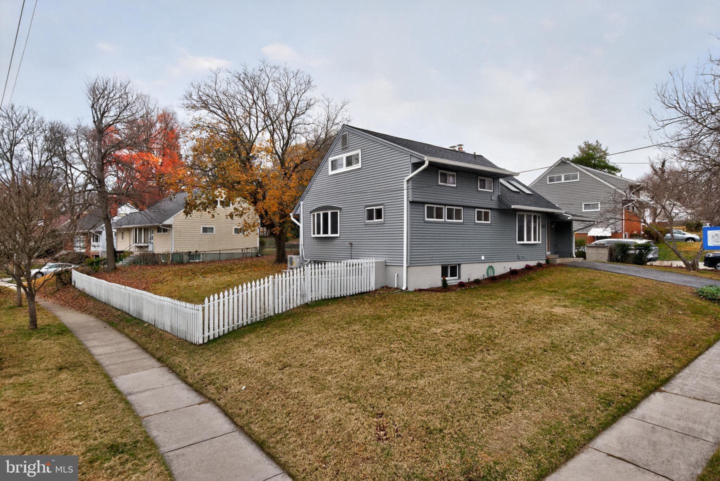827 Crothers Lane photo 3