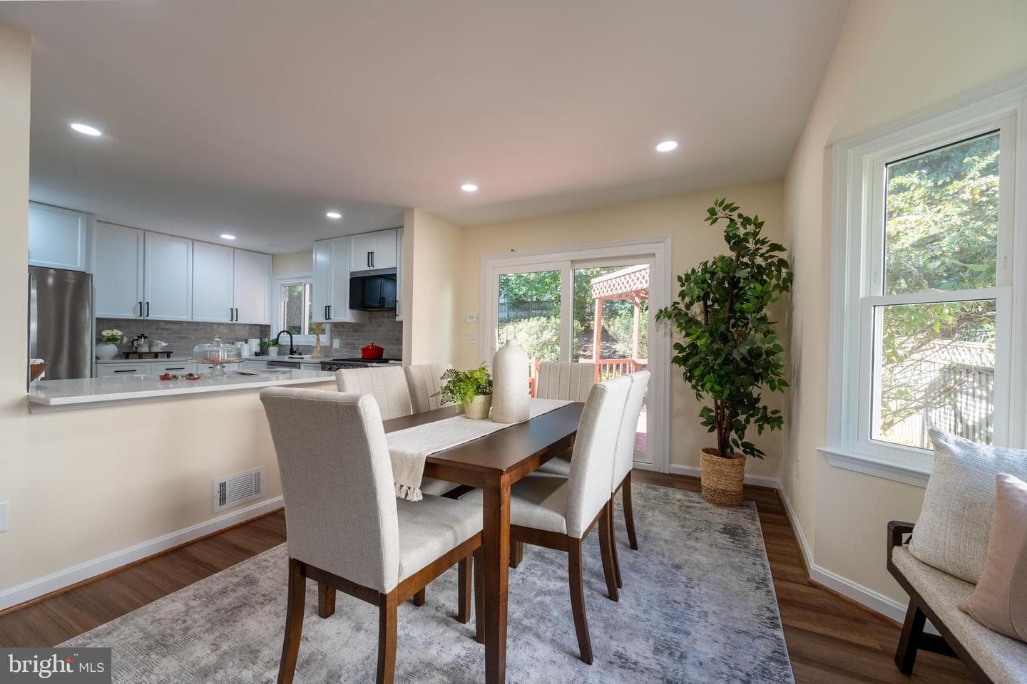 12 Solitaire Ct. photo 17