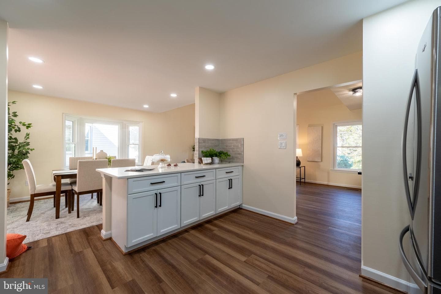 12 Solitaire Ct. photo 24