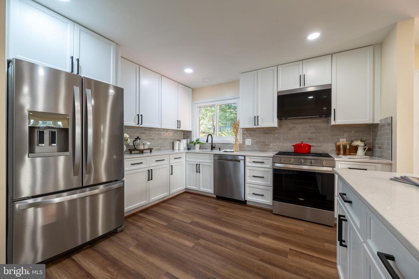 12 Solitaire Ct. photo 25