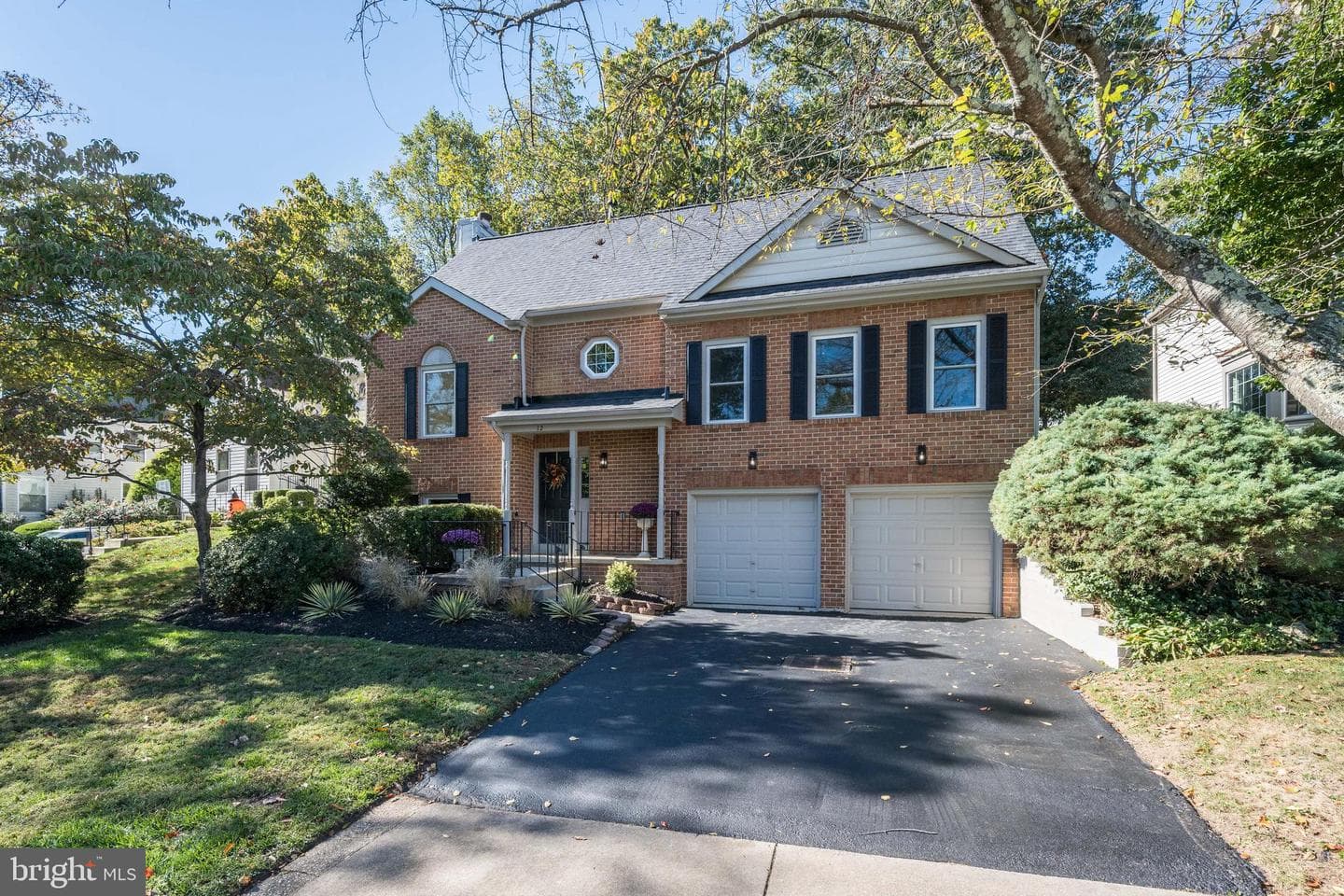 12 Solitaire Ct. photo 3