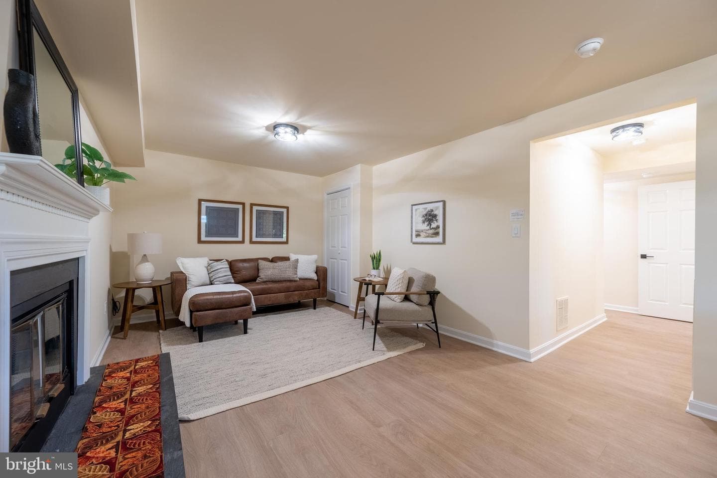 12 Solitaire Ct. photo 42