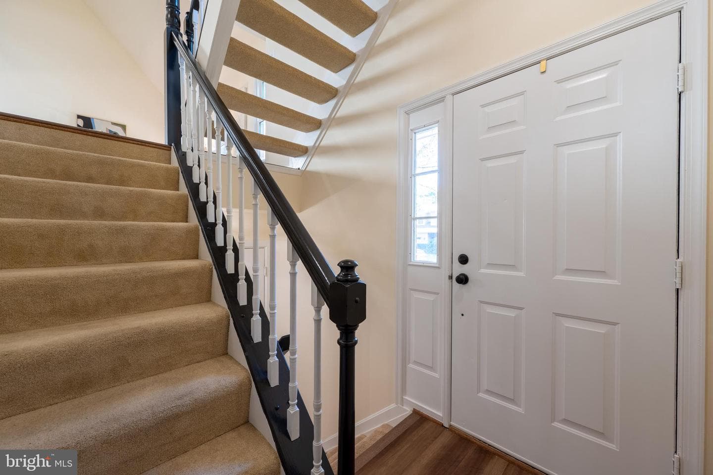 12 Solitaire Ct. photo 9