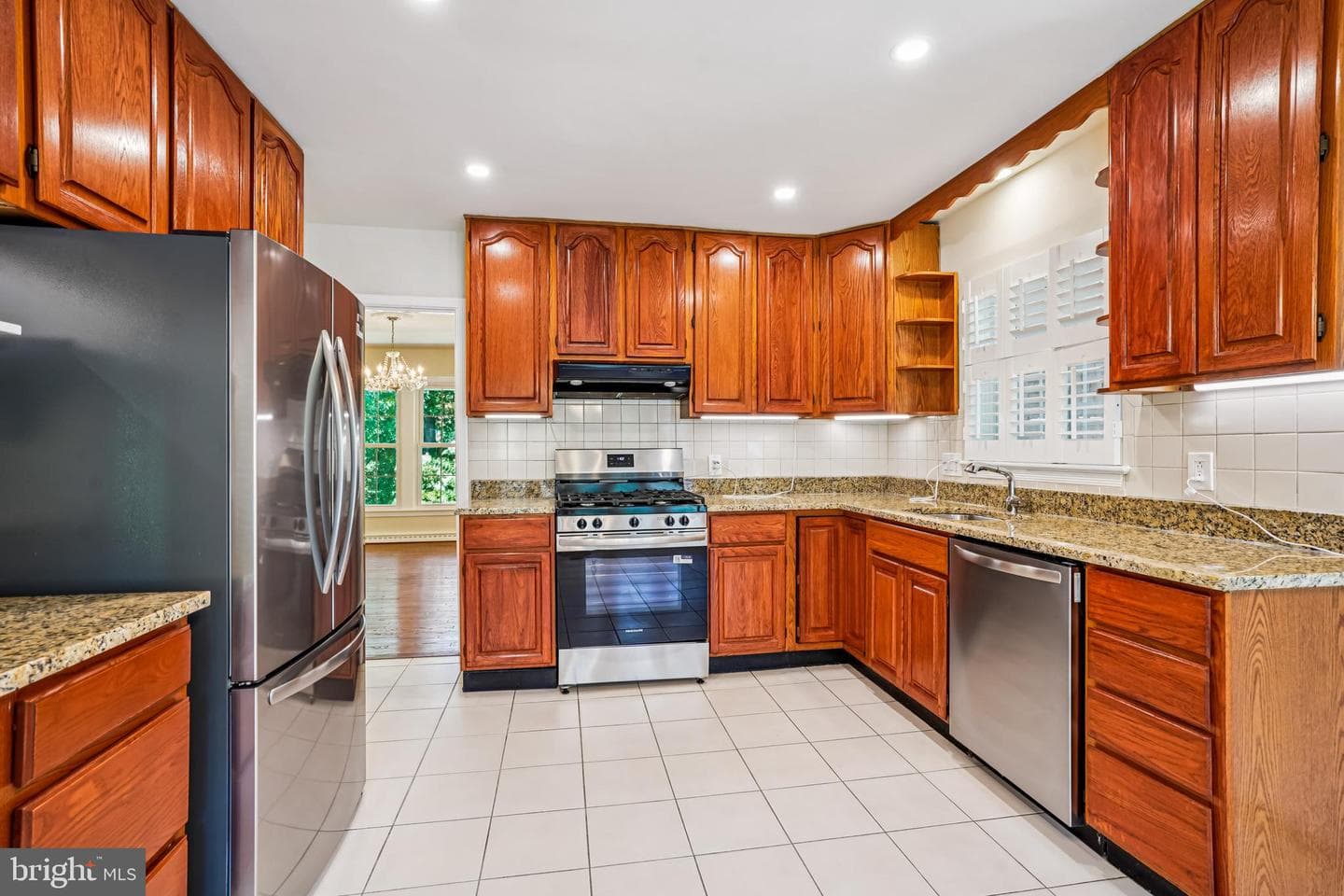 3303 Brooklawn Terrace photo 10