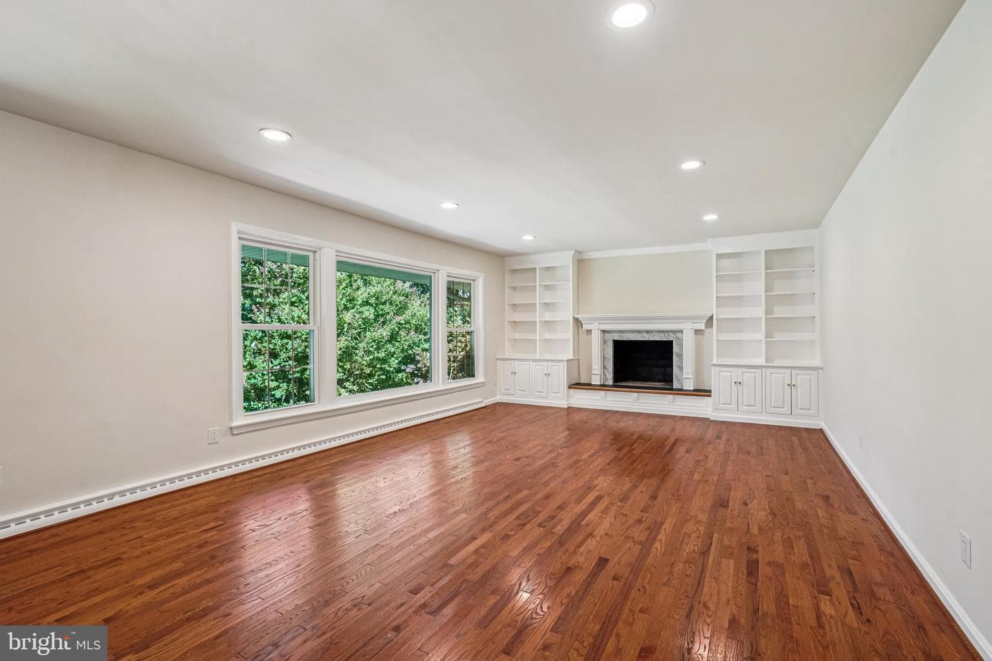 3303 Brooklawn Terrace photo 4