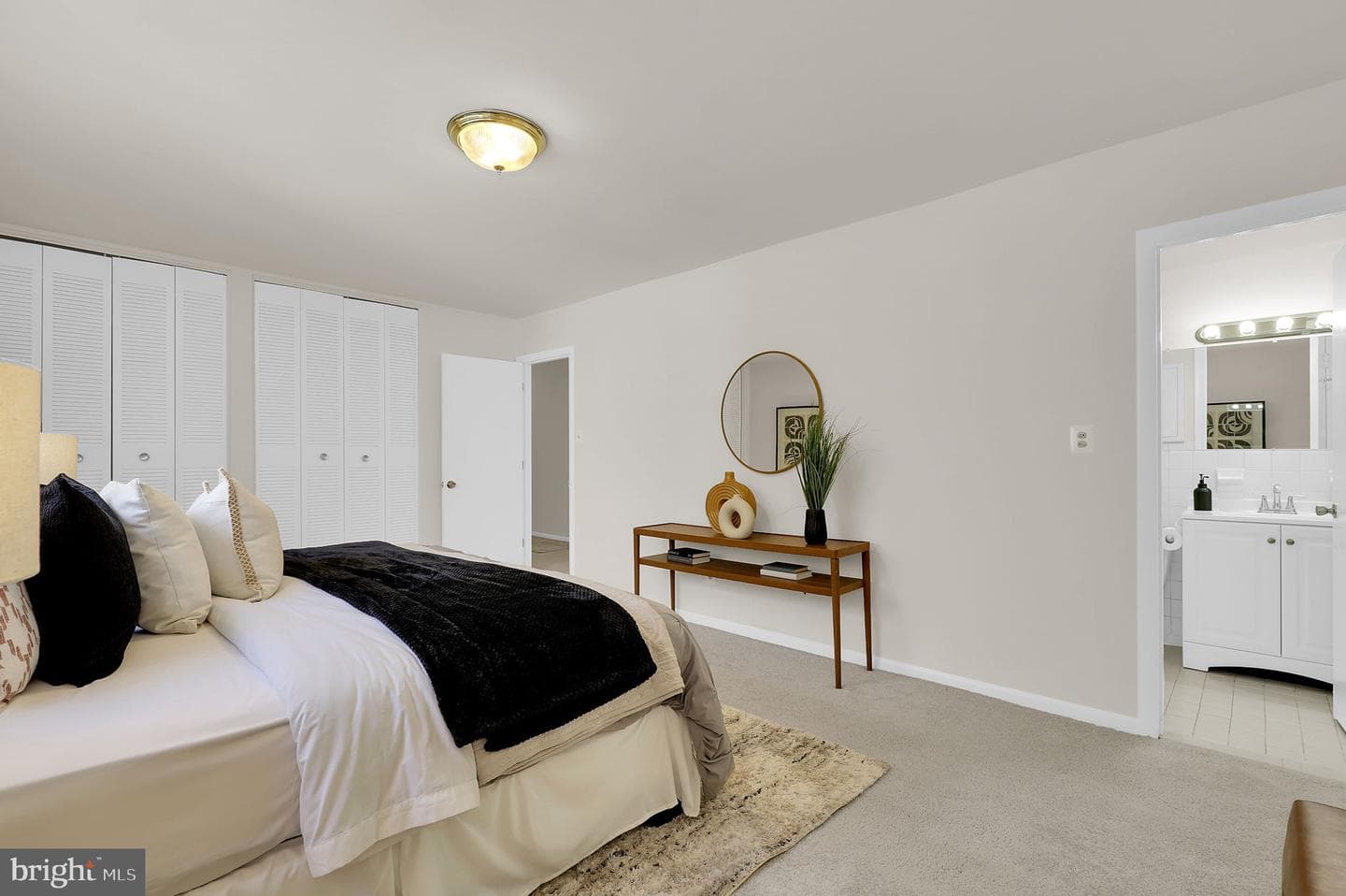 10661 Montrose Avenue #202 photo 14